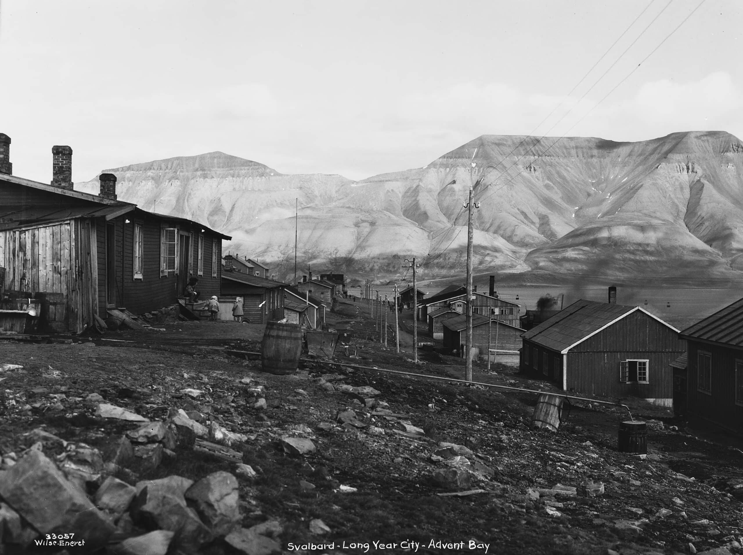 1928 – Spitsbergen, Svalbard - Advent Bay, Long Year